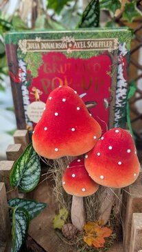 Cosy autumn gifts & homes