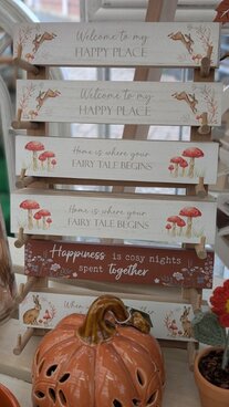 Cosy autumn gifts & homes