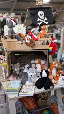 Cosy autumn gifts & homes
