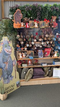 Cosy autumn gifts & homes